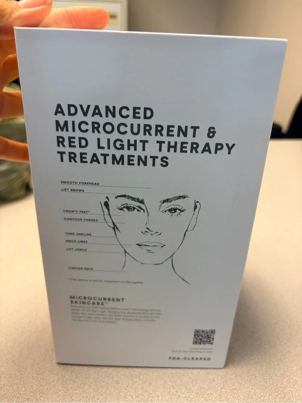 NuFACE White Microcurrent Facial Toning Kit with Brush & Gel